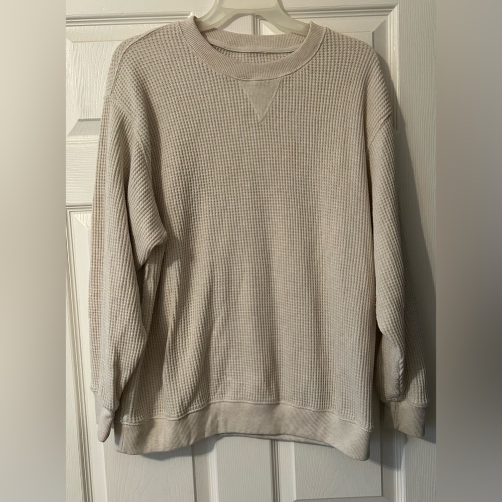 Waffle/honeycomb long sleeve top